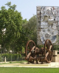 м. Барселона. Пам’ятний знак 100-річчю Всесвітньої виставки.