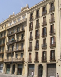 м. Барселона. Будинок № 431 на вул. Carrer d'Aragó.
