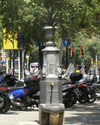 м. Барселона. Фонтан «Агава». м. Барселона. Фонтан «Агава».