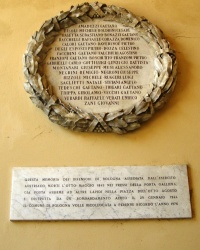 м. Болонья. Меморіальна дошка захисникам міста.