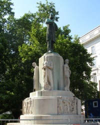 м. Відень. Пам'ятник Карлу Люгеру.
