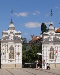 м. Варшава. Головна брама Варшавського університету.