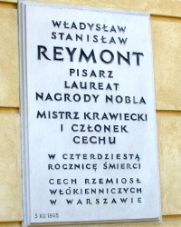 м. Варшава. Меморіальна дошка Владиславу Реймонту.