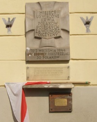 м. Варшава. Пам’ятний знак Тхорка на вул. Підвале, 25.