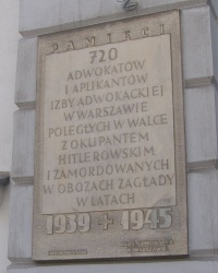 м. Варшава. Меморіальна дошка загиблим адвокатам.