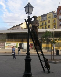 м. Будапешт. Скульптура ліхтарника.