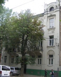 м. Львів. Будинок № 61 по вул. Бандери.