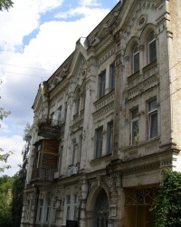 м.Київ. Будинок № 15 по вул. Малоподвальній.