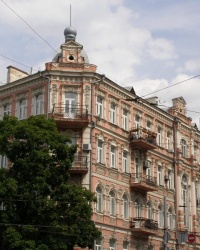 м. Київ. Будинок № 84/86 по вул. Саксаганського.