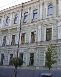 м. Київ. Будинок № 23 по вул. Терещенківській.