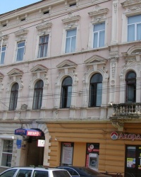 м. Чернівці. Будинок № 61 по вул. Головній.
