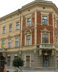 м. Чернівці. Будинок № 34 по вул. Університетській.