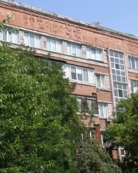 м. Київ. Житловий будинок спеціалістів на проспекті Перемоги.
