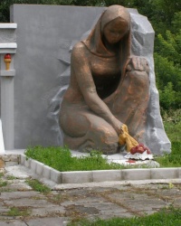 с.Сім’янівка. Братська могила та пам'ятний знак загиблим односельцям.