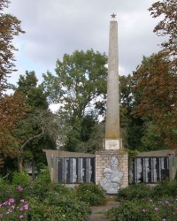 Село Сиволож. Пам’ятний знак загиблим односельцям