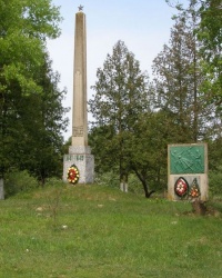 с. Табаевка. Памятный знак погибшим односельчанам.