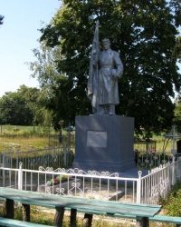 с. Заньки. Братська могила.