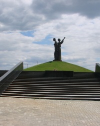 Мемориальный комплекс памяти жертв Голодомора в Харькове