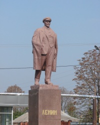 Памятник Ленину в городе Дергачи