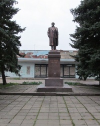 Памятник В.И.Ленину в г.Орджоникидзе