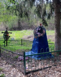 Братская могила возле с.Зайченки (Харьковская обл.)