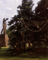  Памятник "Слава шахтерскому труду"
