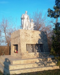 Мемориал воинам-односельчанам село Новоивановка 