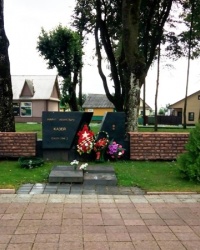 Марат Казей памятник (Станьково)