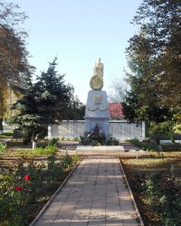Братская могила. пгт Голованевск, Кировоградская обл