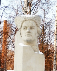 Памятник Ершову в Казани