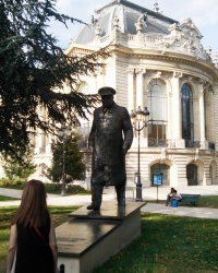 Пам’ятник Черчиллю в Парижі