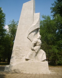Памятник Ленинградским курсантам в Орехове