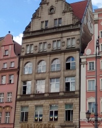 Кам'яниця "Під Золотою пальмою” у Вроцлаві 