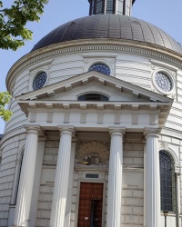 Церква Святої Трійці у Варшаві