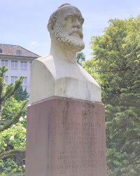 Пам'ятник Генріху Цоллінгеру у Цюриху