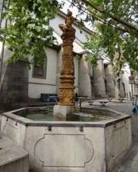 Фонтан Froschauerbrunnen у Цюриху