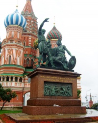 Памятник Минину  и Пожарскому в Москве