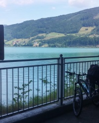 Озеро Mondsee. Туннель