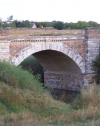 Арочный мост Екатерининских времен в селе Юрьевка