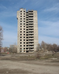 Недостроенный монолитный дом в Днепродзержинске 