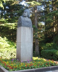 Бюст М.В.Фрунзе в пгт. Партенит