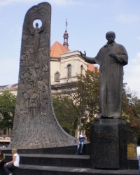Памятник Тарасу Шевченко во Львове