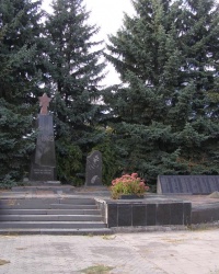 Памятник воинам-односельчанам в с. Орепы