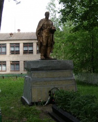 Братская могила в с. Киянка