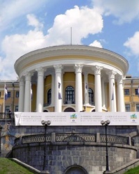 Международный центр культуры и искусств (Октябрьский дворец)