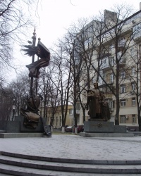 Памятник Пилипу Орлику
