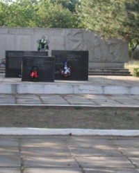Мемориальный комплекс в Казацком