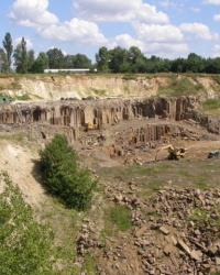 Геологічний заказник "Івано-Долинське родовище базальтів"