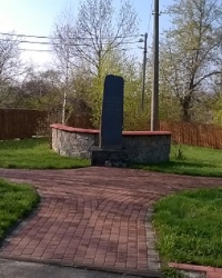 Памятник жертвам советских репрессий в г.Вышгород