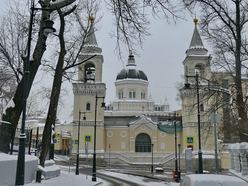 Ивановский монастырь в москве